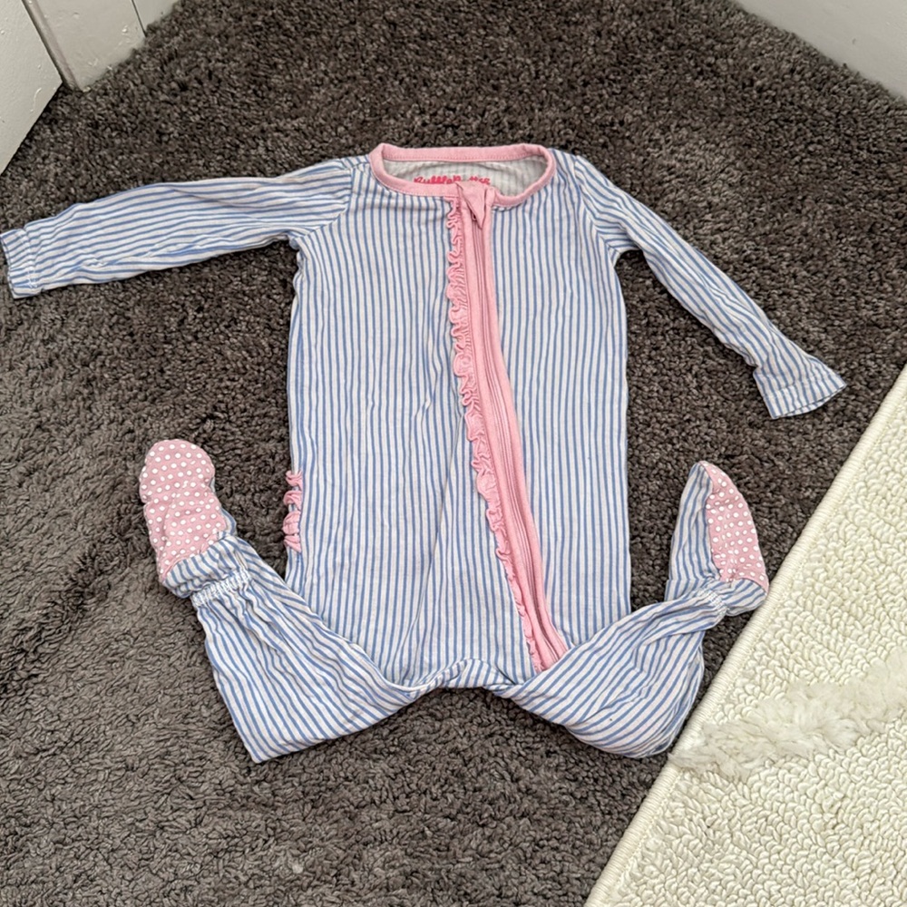 Ruffle butts footie pajamas